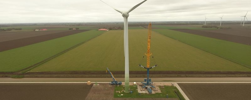 1 maart 2019; kraan opgebouwd bij windmolen 5