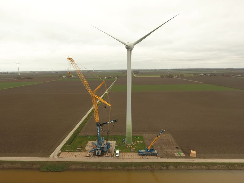 1 maart 2019; kraan opgebouwd bij windmolen 5