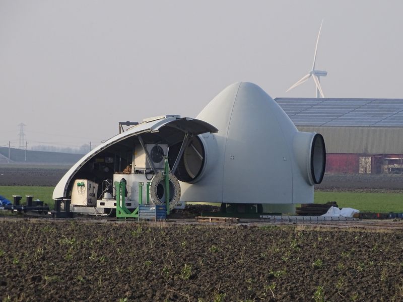 10 februari 2019; start ontmanteling eerste windmolen