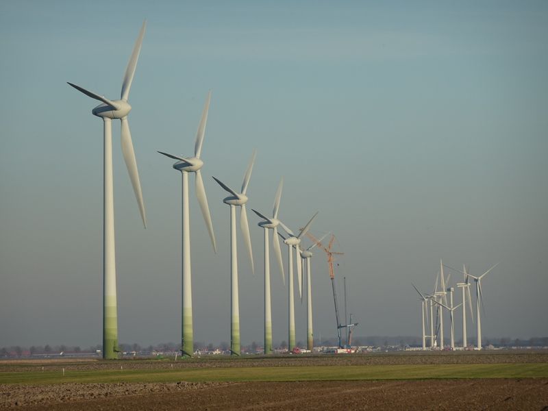 10 februari 2019; start ontmanteling eerste windmolen