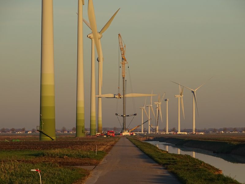 14 februari 2019; start ontmanteling tweede windmolen