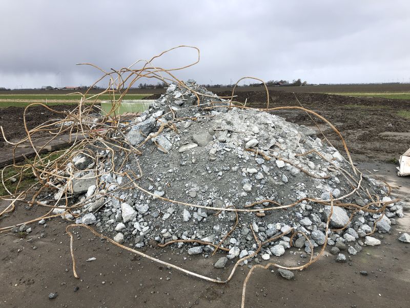 11 maart 2019; sloop funderingen windmolen 2 en 3