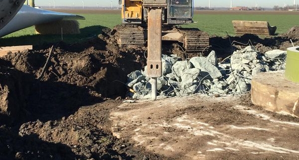 15 februari 2019; start sloop fundering molen 1