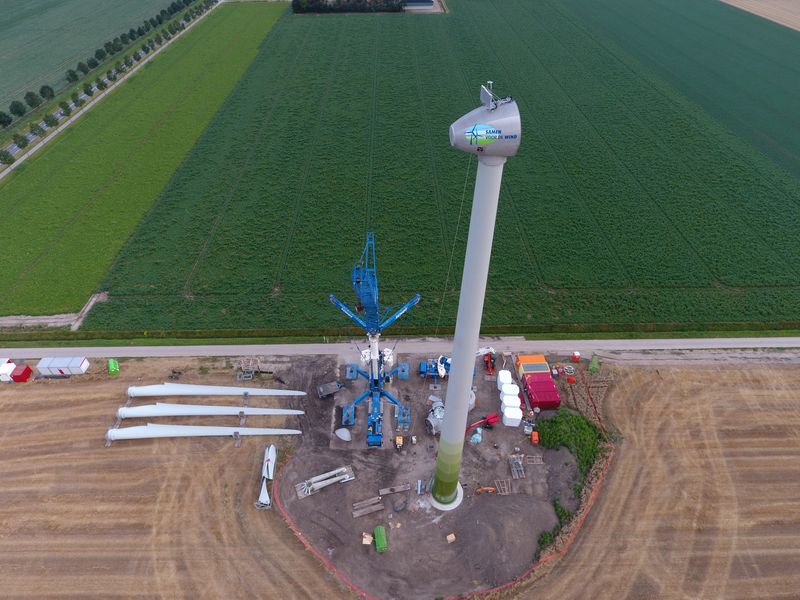 6 augustus 2019; opbouw windmolen 1