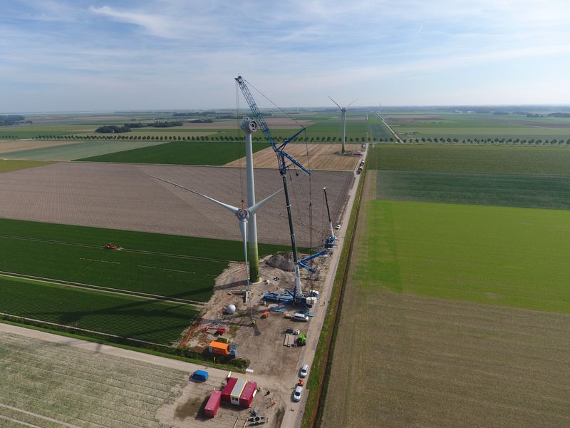 23 augustus 2019; opbouw windmolen 2