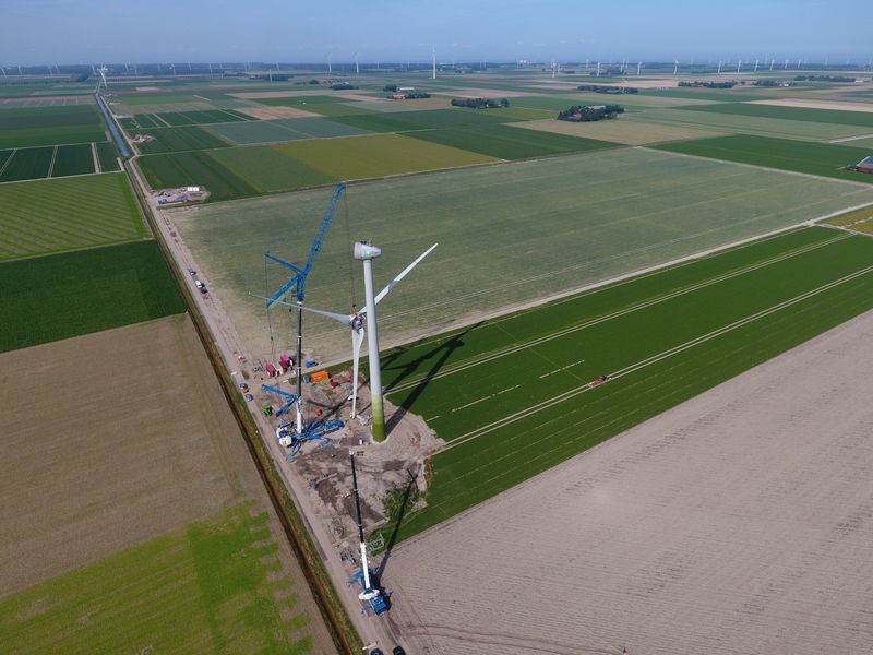 23 augustus 2019; opbouw windmolen 2