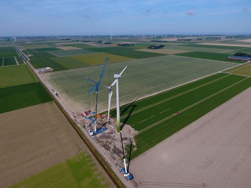 23 augustus 2019; opbouw windmolen 2