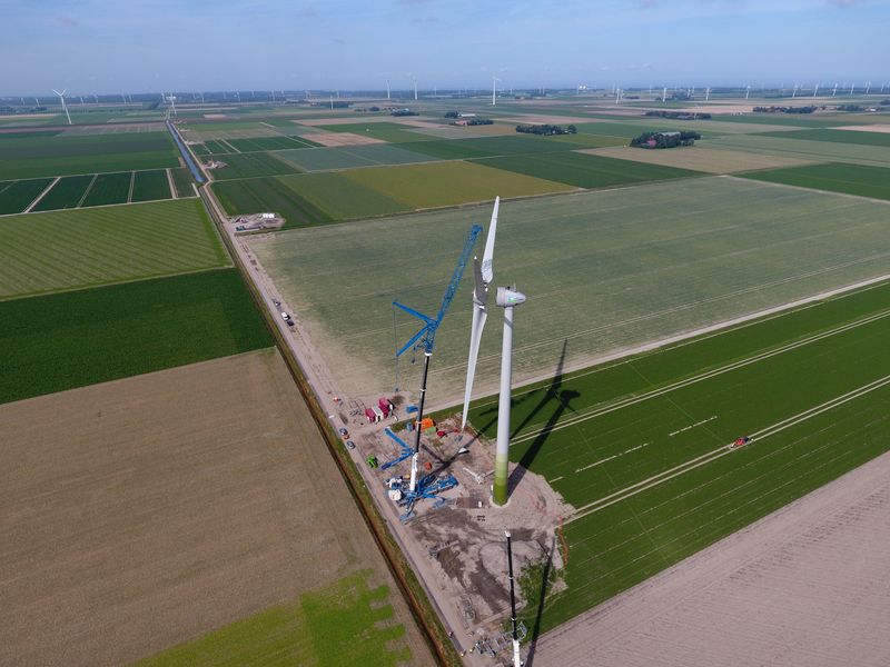 23 augustus 2019; opbouw windmolen 2