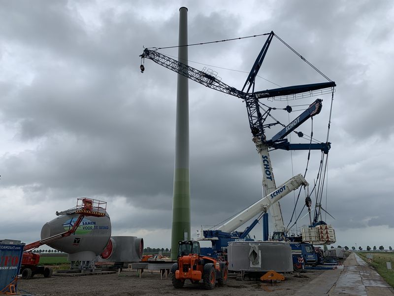 21 augustus 2019; opbouw windmolen 2